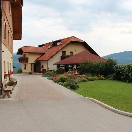 Apartments Organic Tourist Farm Jeglijenk Sentjanz pri Dravogradu Bagian luar foto