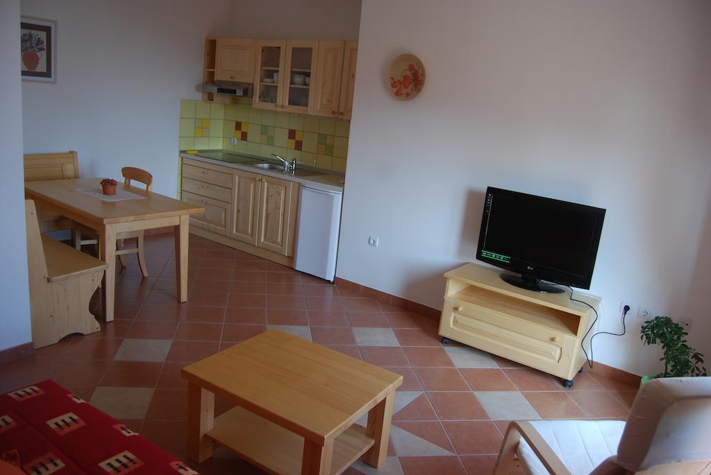 Apartments Organic Tourist Farm Jeglijenk Sentjanz pri Dravogradu Ruang foto